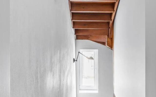 Minimalist. Apartment & Studio