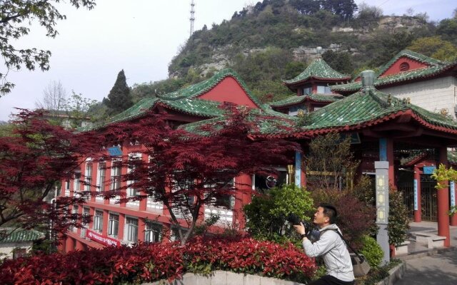 Kowloon Hotel