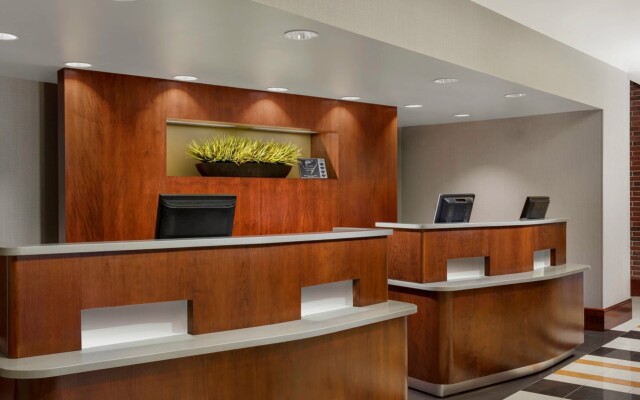 Courtyard by Marriott Boston-Cambridge