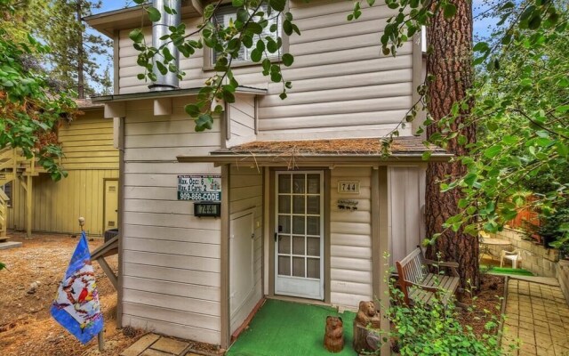 074 - Pinetree Retreat