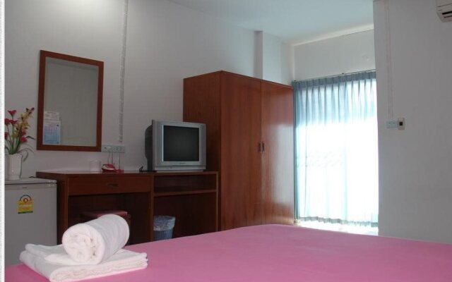 Vanarom Hotel