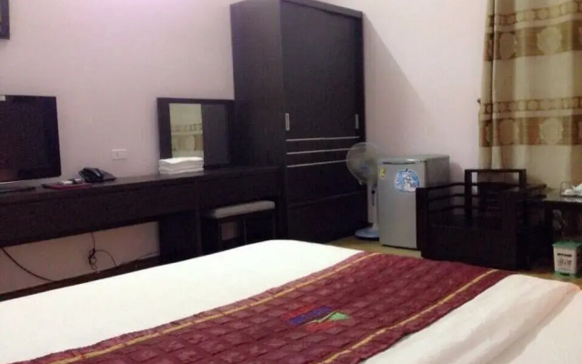 Westlake Hotel - Lac Long Quan