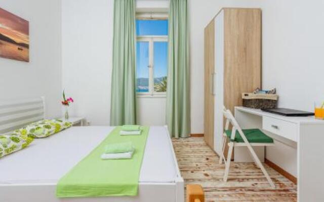 Riva Guesthouse