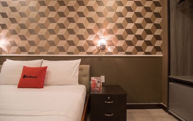 Reddoorz Plus Near Saigon Centre