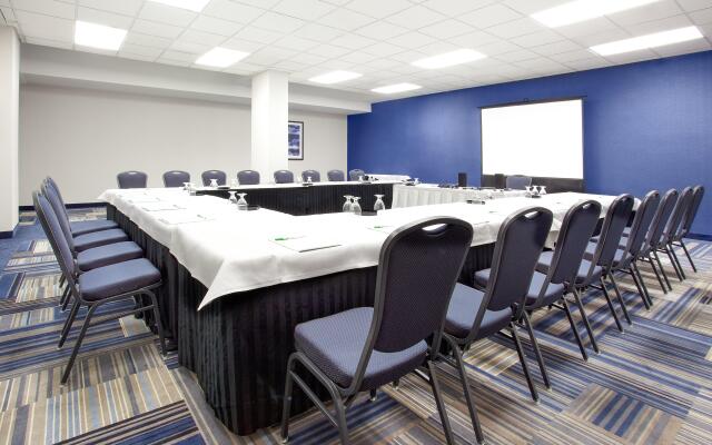 Holiday Inn Ottawa East by IHG