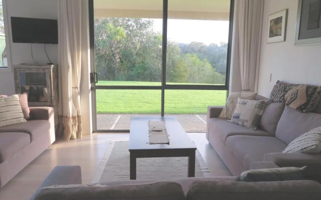 Kakariki Rooms, Kotare House