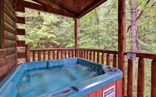 Makin Memories - Two Bedroom Cabin