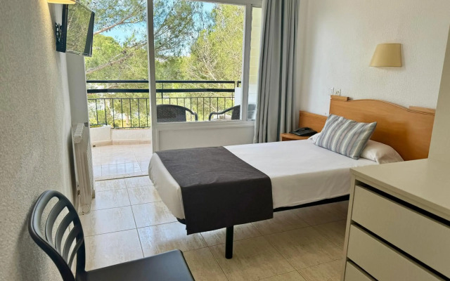 Hotel Cabot Cala Ferrera