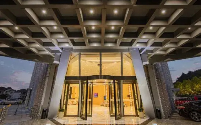 Golden Tulip Anji Huzhou