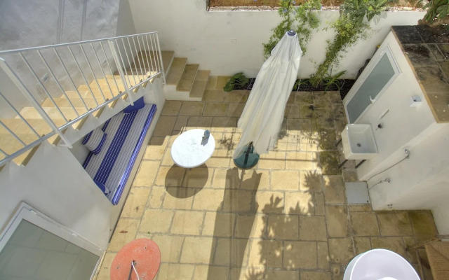 Lovely 70s Style Patio and Terrace