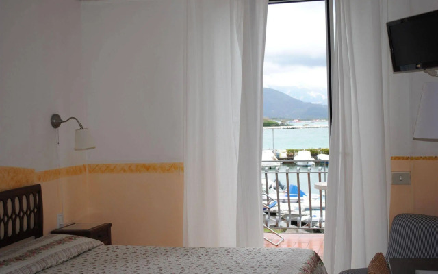 Hotel Sette Archi