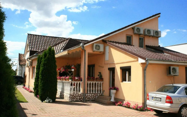 Pensiunea Radena