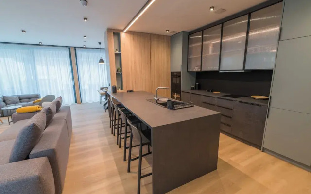 BJ81 Suite Hotel