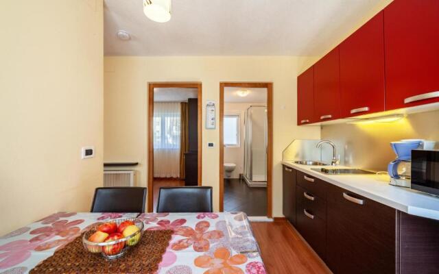 Camping Adler Bungalow 16