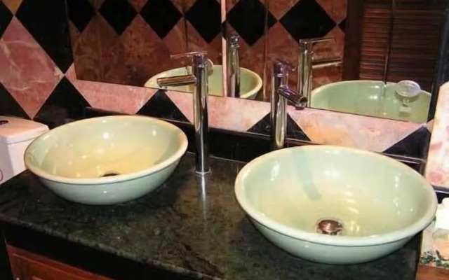 Prince Edouard Apartment & Resort