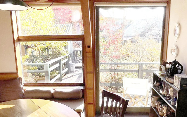 Gallery Hara & Guest House