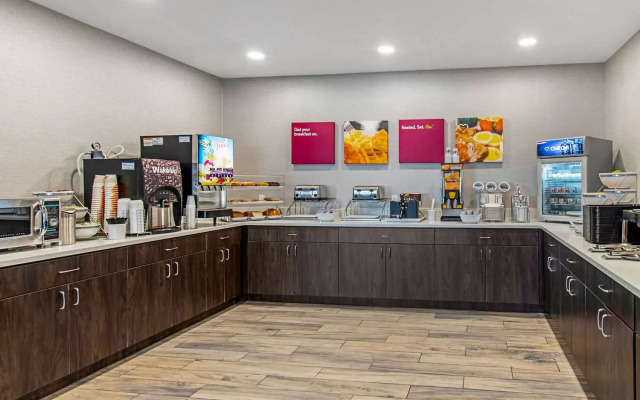 Comfort Suites Grove City Columbus South