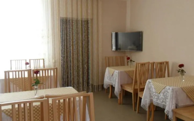 Guest House 12 Mesyatsev