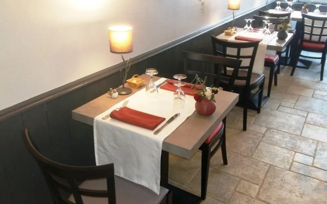 Hotel Restaurant L'Emeraude