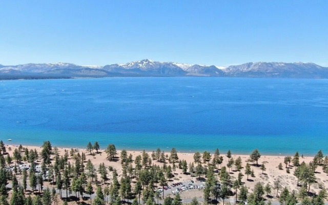 Chimney Rock Condo 3 Bedroom Condo by RedAwning