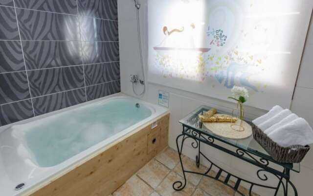 Gyeongju M and K Pool Villa Pension