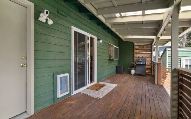 Labrador Retreat