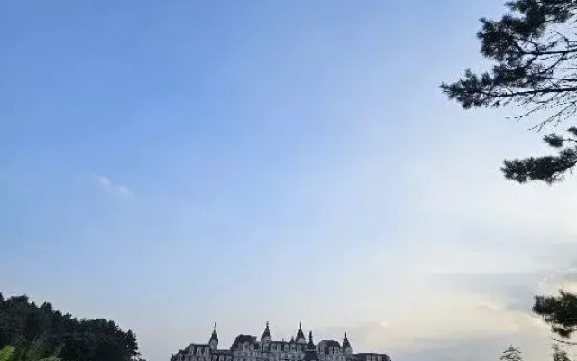 Changchun Light Luxury Banshan Hot Spring Homestay