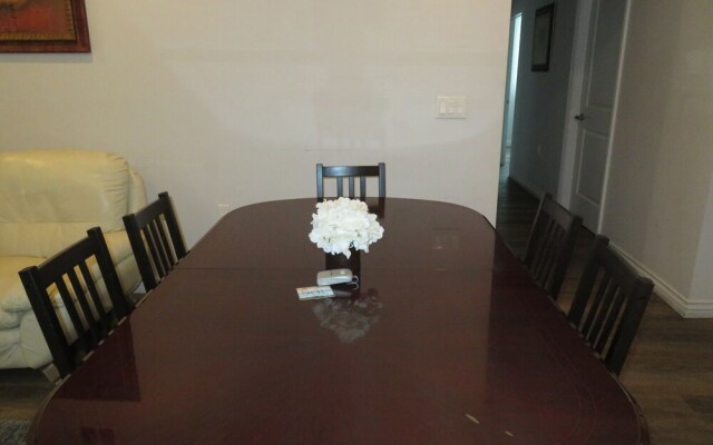Fully Furnished Apartments near CSUN