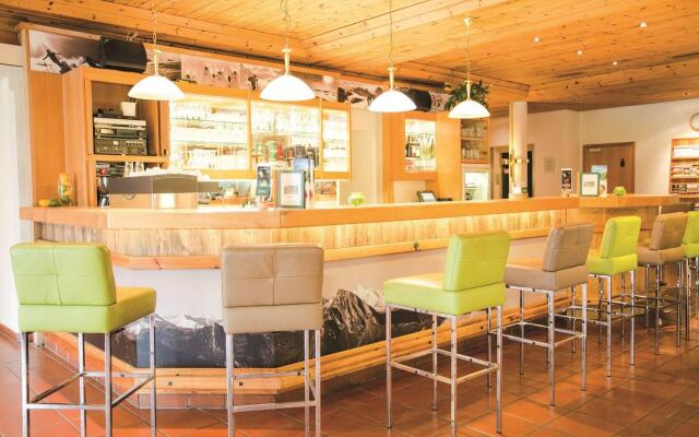 Hotel Das Gastein - including Alpentherme entrance all year and including "Gasteiner Bergbahnen" during summer season