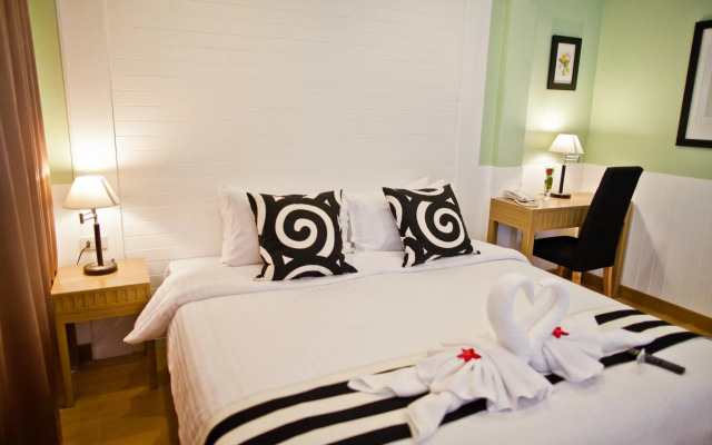 Paradise Hotel