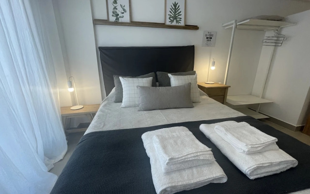 Urban Luxury- Studio Living in San Telmo Num6917