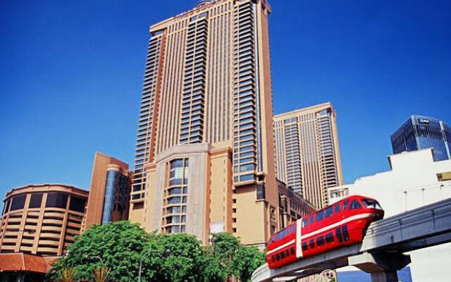 Majestic Service Suite At Times Square