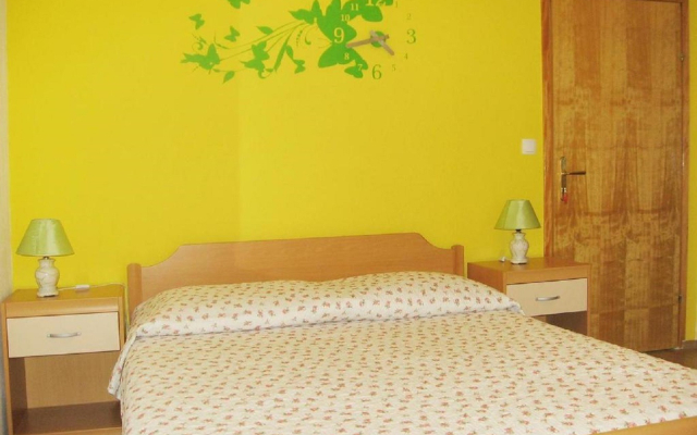 Studio apartment Mini - parking: SA1 Bol, Island Brac