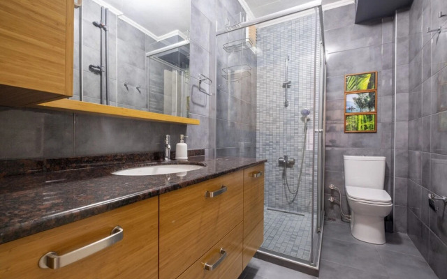 Central Flat in the Heart of Kadikoy