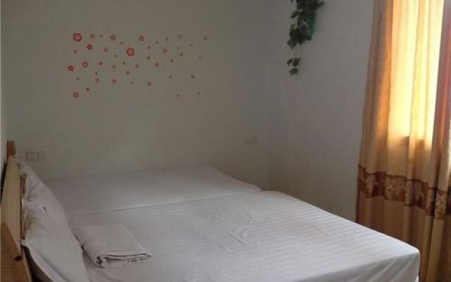 Jiajia Apartment Hotel