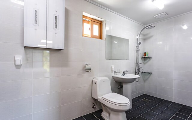 Seogwipo Hae-dam Pension