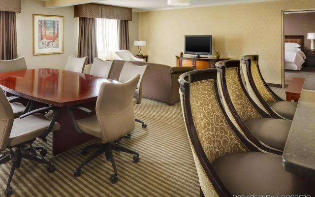 Wyndham Omaha / West Dodge