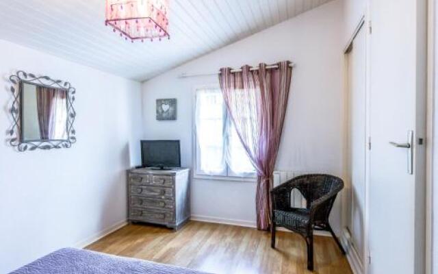 Holiday Home Les Grillons