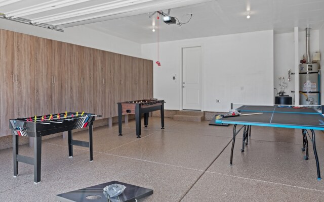 Crown Point 4 Bedroom Home