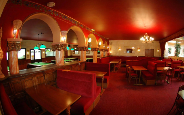 Hotel Des Couronnes Chateaudun