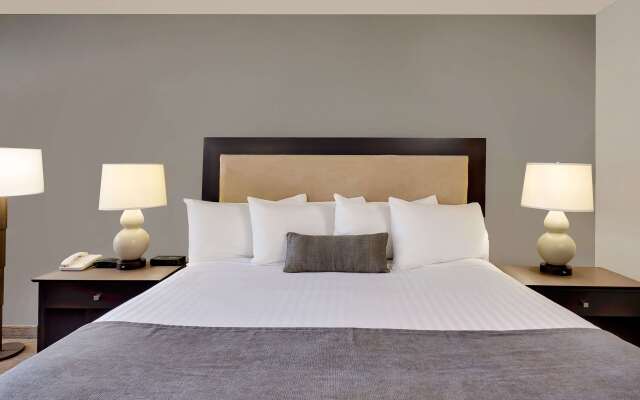 Ramada by Wyndham Kamloops