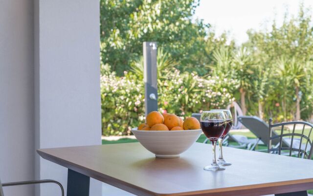 Lemonia Accommodations