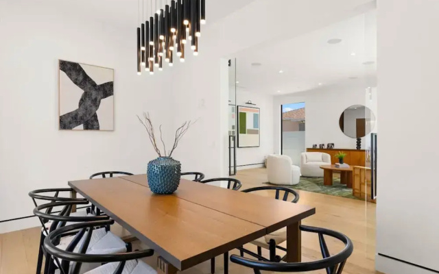 The Penmar Retreat - Luxurious Resort-style Oasis