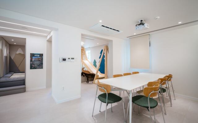 Pico Kids Pool Villa