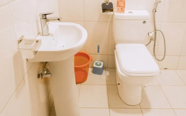 Tooro Fairway Hotel