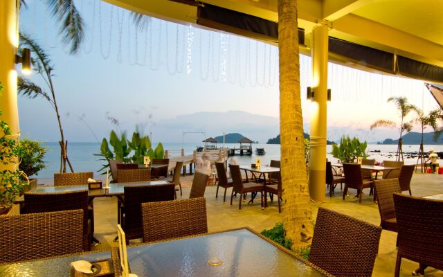 Makathanee Resort