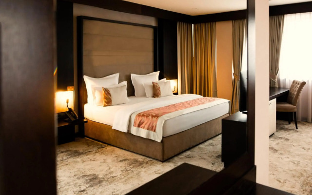 Malak Regency Hotel