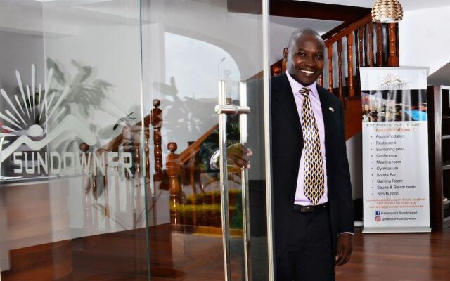 Greenpark Sundowner Hotel