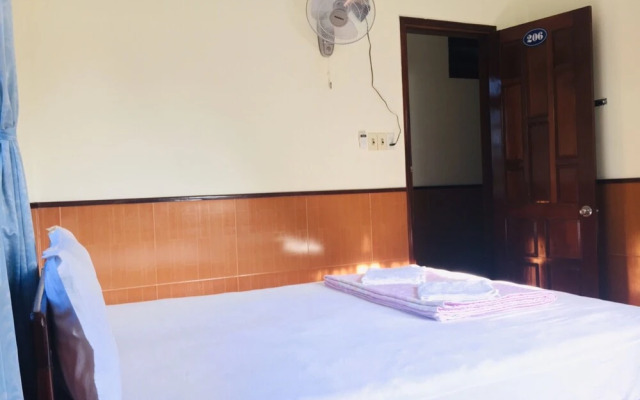 OYO 977 Minh Duc Guest House