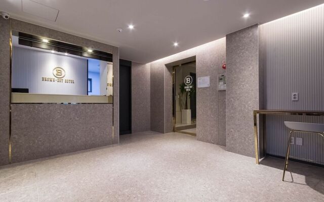 Brown Dot Hotel Geoje